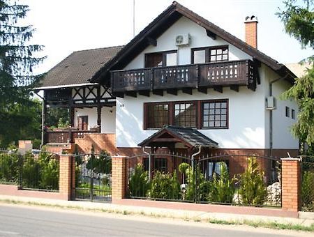 Dunakanyar Bed & Breakfast Göd Exterior foto